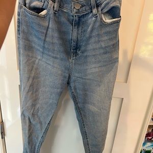 BDG girlfriend jeans size 27